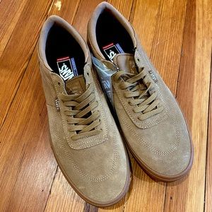 NEW in Box Men’s Vans. Size 13.